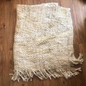 King size throw off white west elm good condition